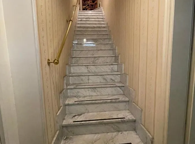 Ai Savoia - Guest house