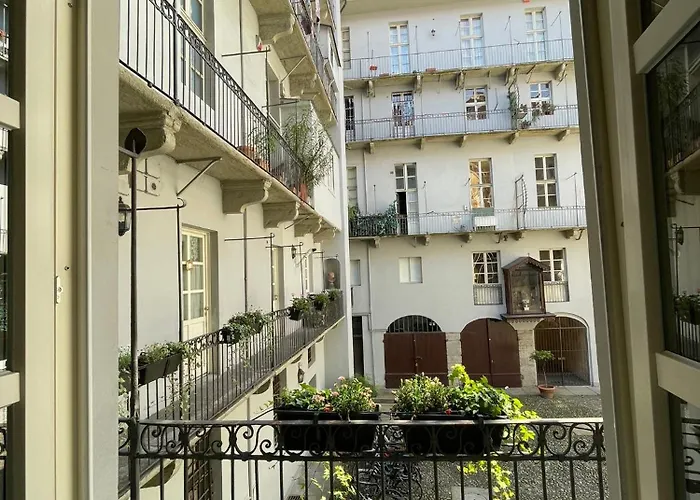 Ai Savoia - Guest house