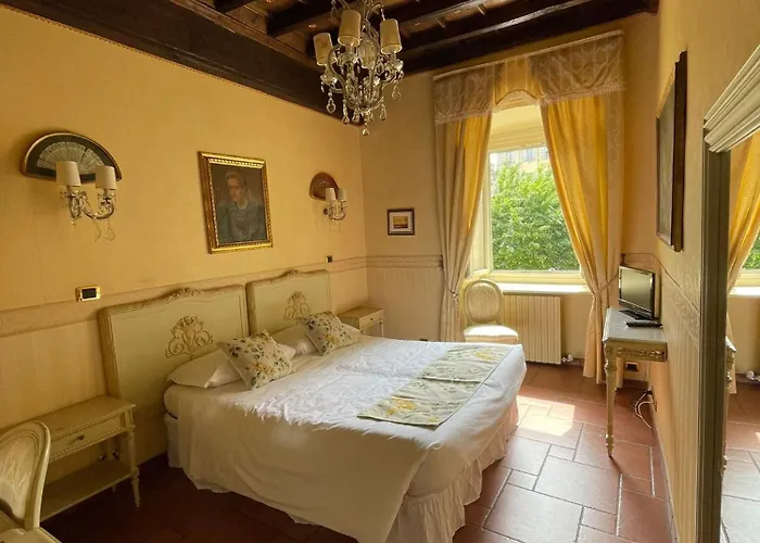 Ai Savoia - 3* Turin