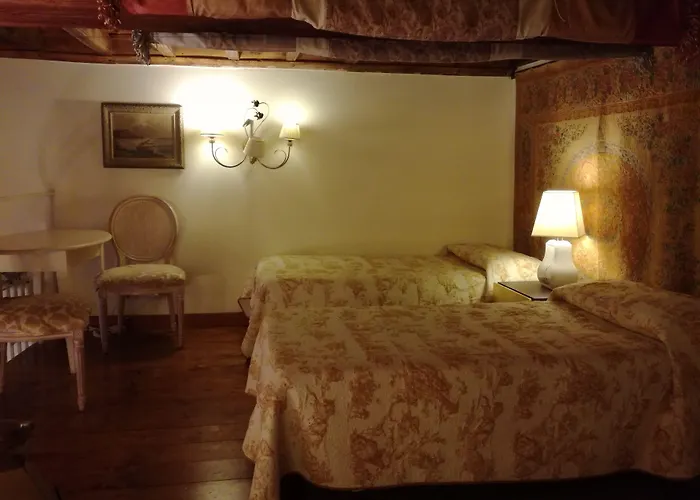 Ai Savoia - Guest house